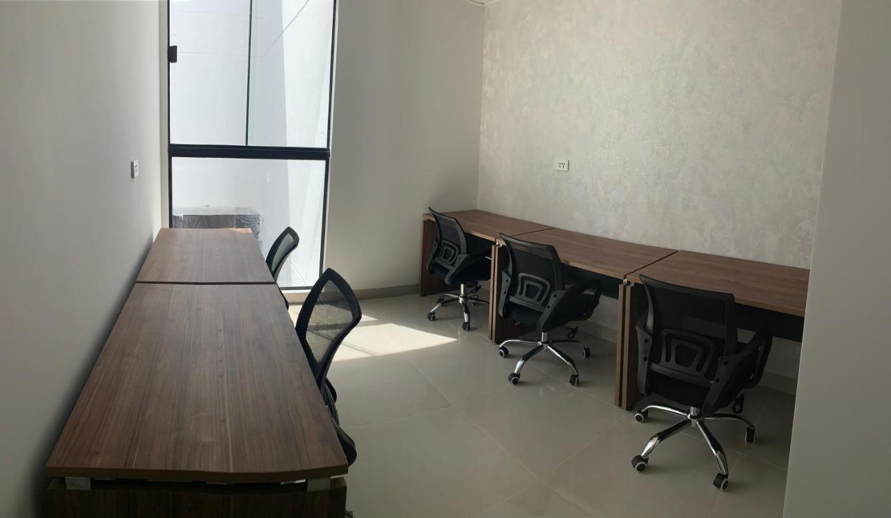 “Sc Apartments” Equipetrol Санта-Крус-де-ла-Сьерра Экстерьер фото